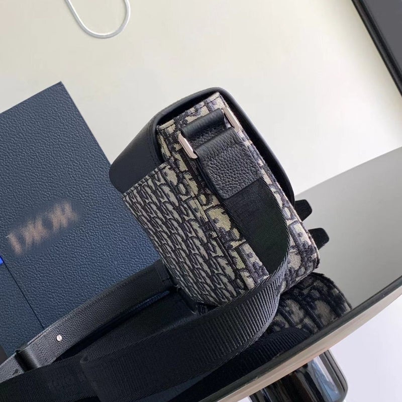 New Men'S Canvas Saddle Messenger Fashion Lock Trendy Versatile Flap Casual Shoulder Bag Trendy Crossbody Messenger Bag - Image 5