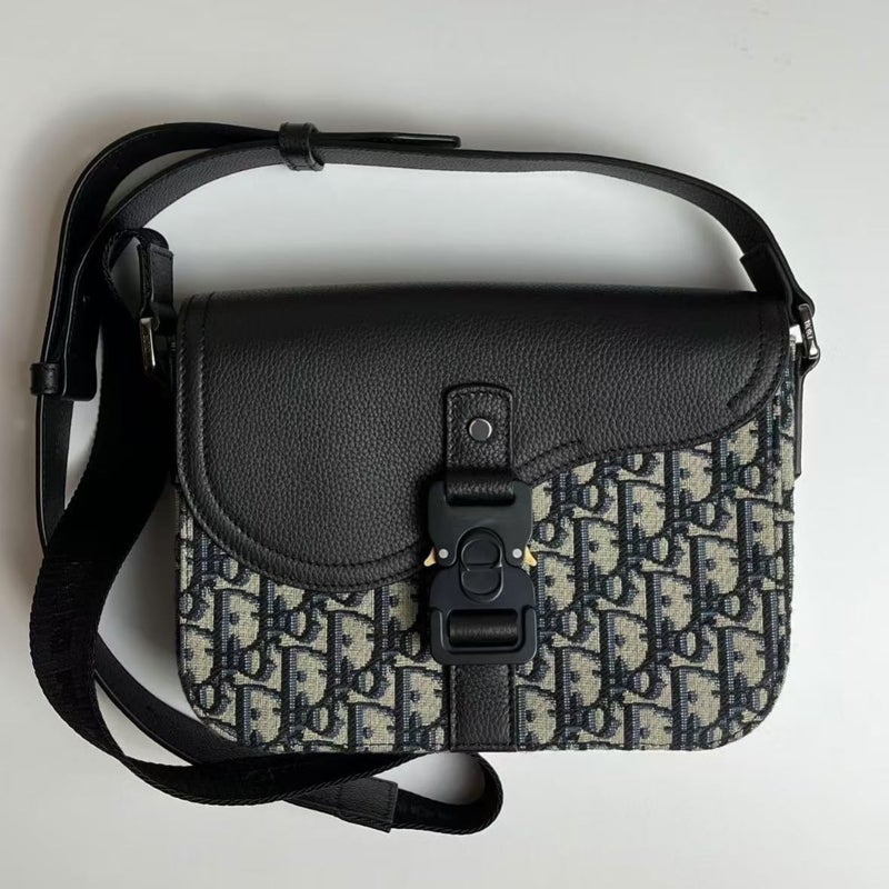 New Men'S Canvas Saddle Messenger Fashion Lock Trendy Versatile Flap Casual Shoulder Bag Trendy Crossbody Messenger Bag - Image 4