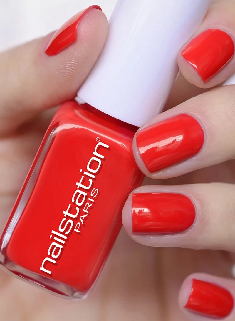 نيل ستيشن طلاء أظافر لامع قبلة عيد الميلاد