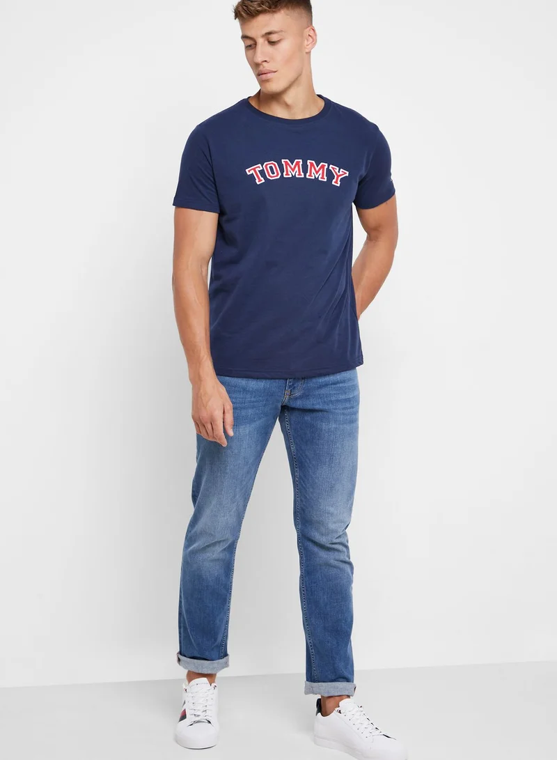 TOMMY HILFIGER Essential Crew Neck T-Shirt