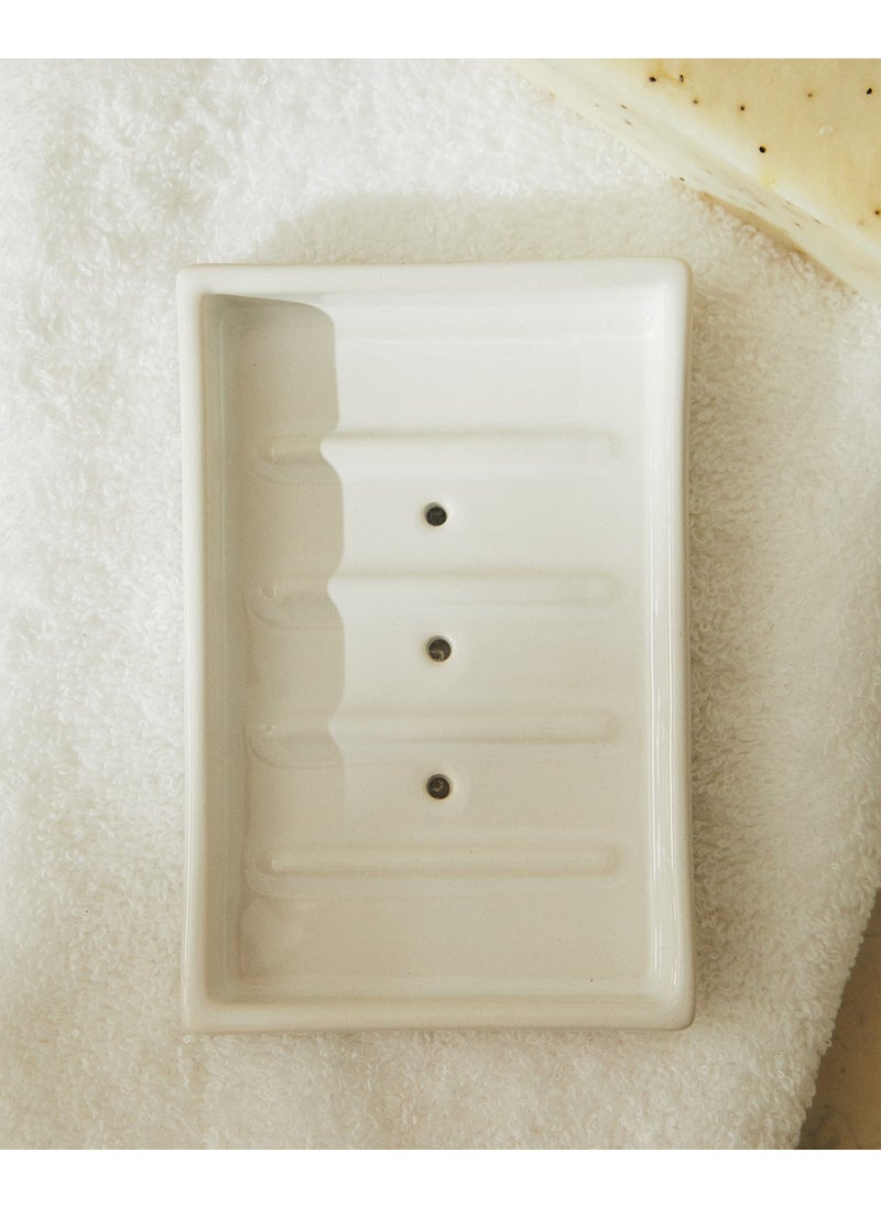 White Ceramic Soap Dish (8.2 x 2.2 x 12.2 Cm) White - pzsku/Z77CF3E5F81ECCD10DF81Z/45/_/1737015102/63a5b337-2e93-47bc-9dbf-069d54f8509f