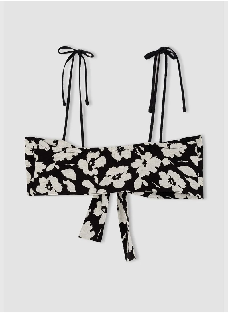 ديفاكتو Strappy Floral Print Crop Top