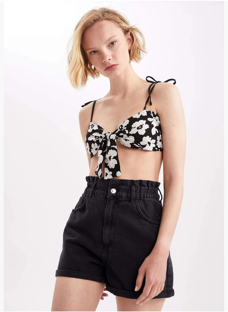ديفاكتو Strappy Floral Print Crop Top