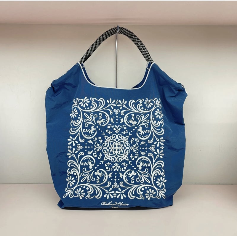 New Japanese Ball Chain Flower Vine Embroidered Shopping Bag Fashion Environmental Protection Casual Portable Travel Shoulder Bag Fashion - Image 1