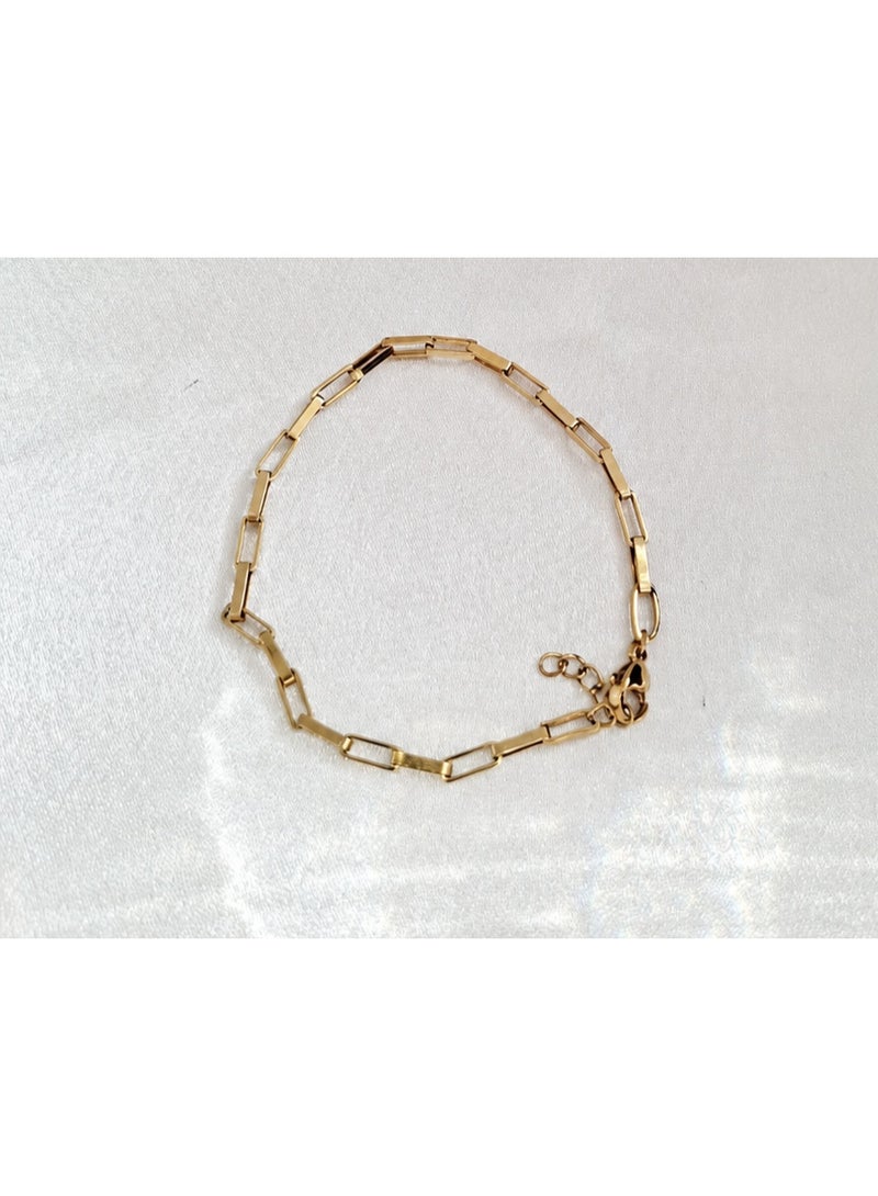 Gold Rectangle link Bracelet - Image 2