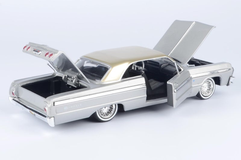 MOTORMAX موتورماكس 1964 شيفروليه إمبالا جيت لو سيريز 1/24 نموذج ديكاست لوريدر كار - Image 5