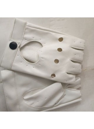 Heart Cut-Out Half-Finger Gloves for Women White Heart - pzsku/Z77D169C03ABBEC77FE83Z/45/_/1734174214/c4fe5da0-614d-4f98-aed3-3039a1787e78