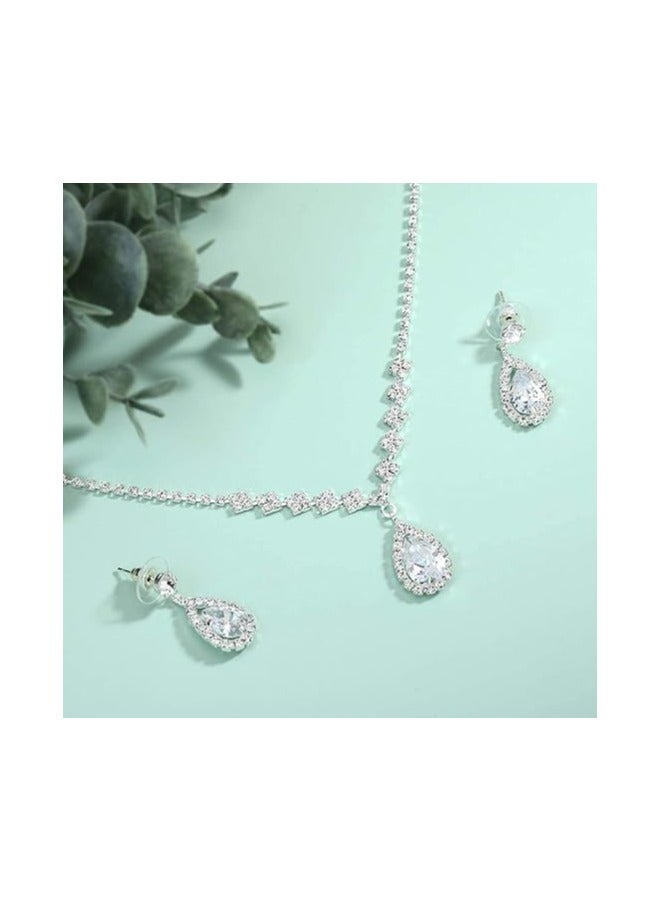 3 قطع حجر الراين قلادة الأقراط مجموعة قطرة على شكل قطرة قلادة الخامس الرقبة سلسلة الأذن تتدلى الزفاف مساء اللباس اكسسوارات للنساء فضي / واضح - Image 5