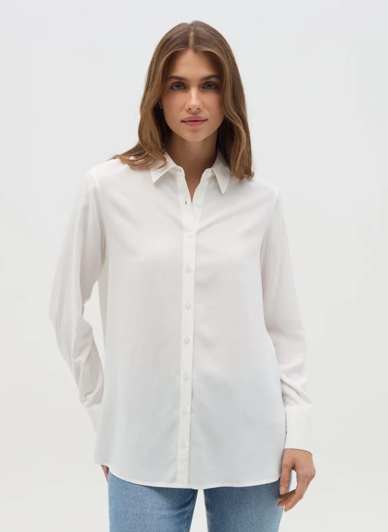 او في اس Off White