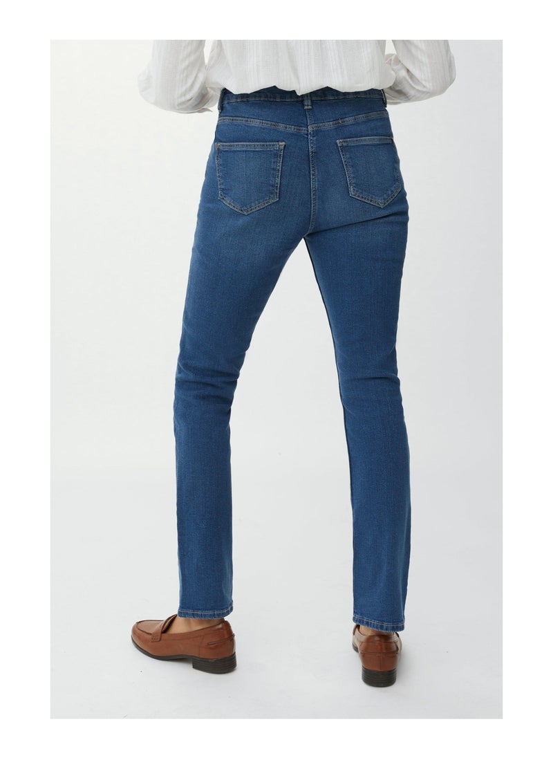 MAINE - 5 Pocket Straight Leg Jean - Image 1