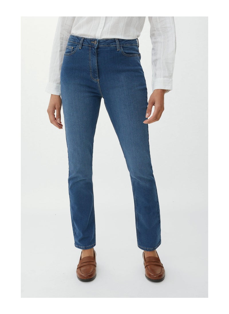 MAINE - 5 Pocket Straight Leg Jean - Image 1