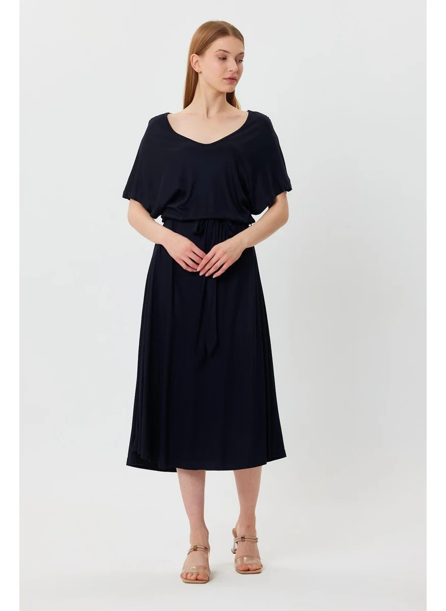 Alexander Gardi Belted V-Neck Dress (B23-00239)