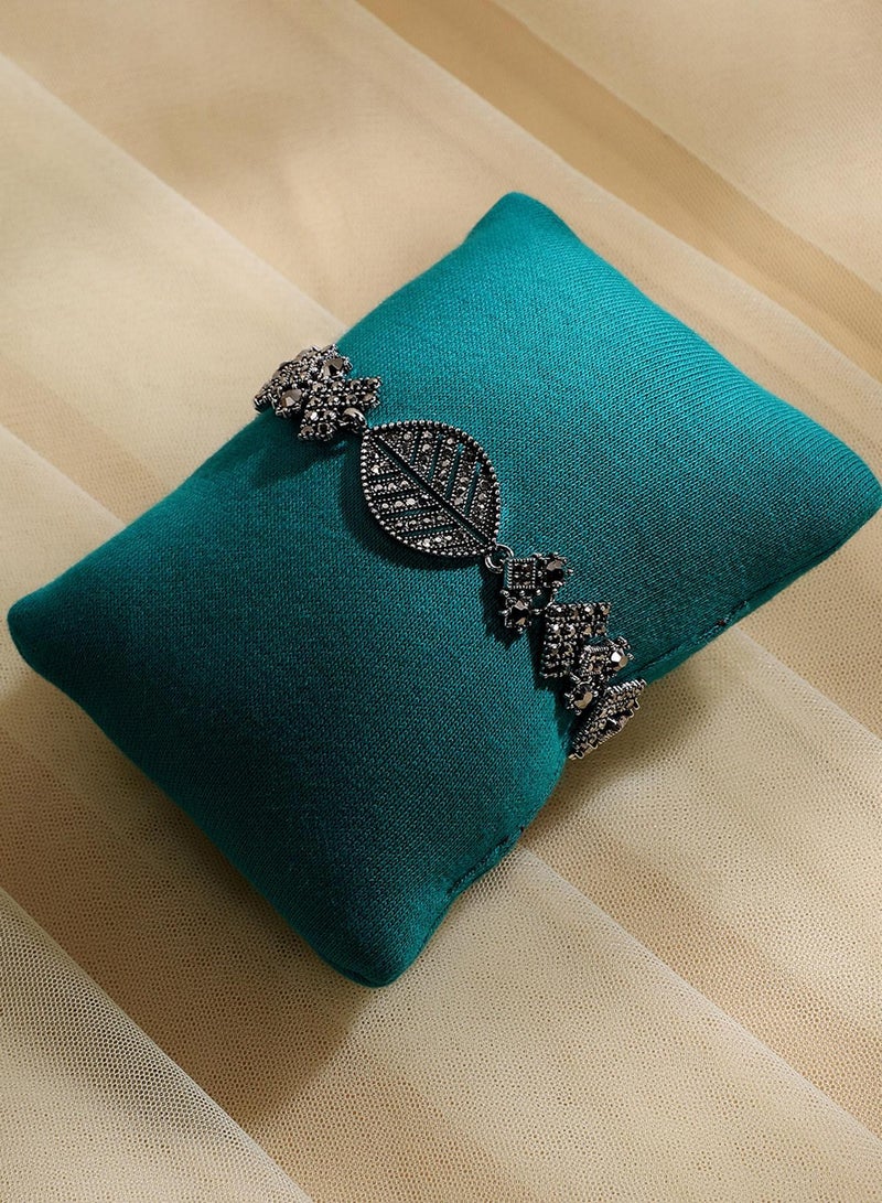 SOHI Leaf Crystal Artificial Bracelet Jewellery - Image 5