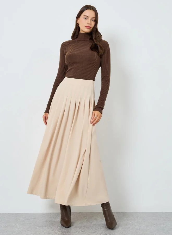 ستايلي تنورة طويلة سادة بحافة واسعة وكسرات