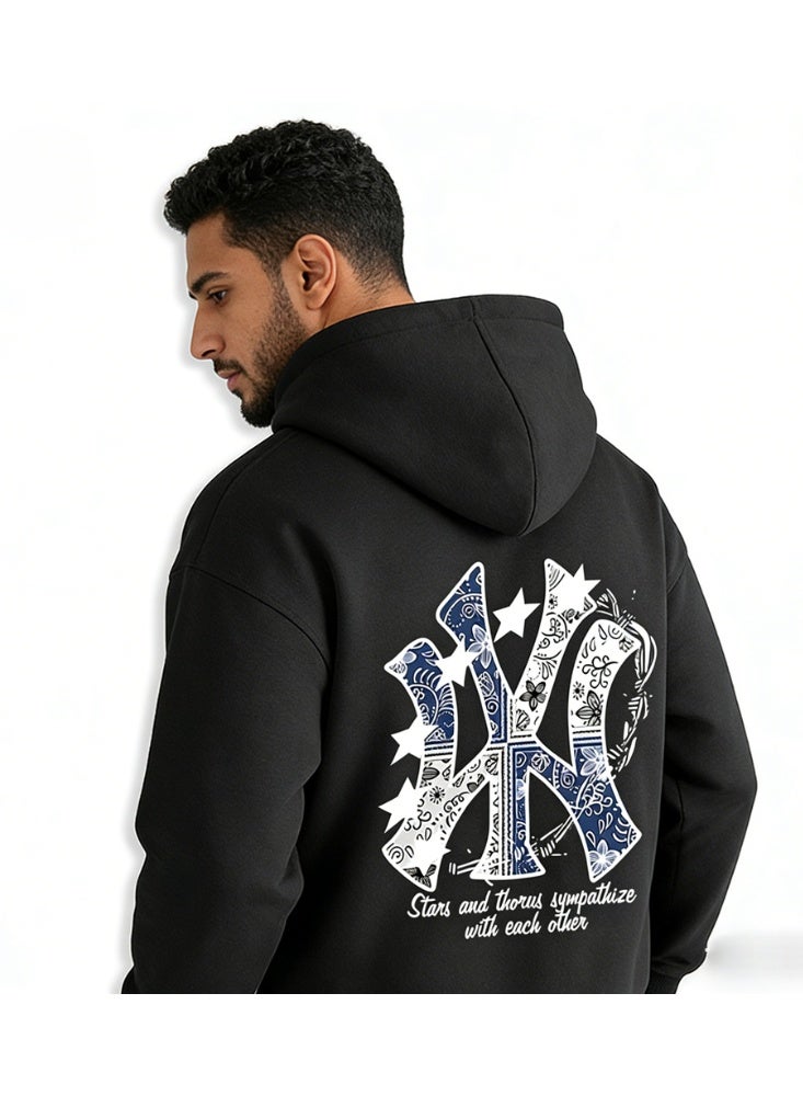 إم إل بي هودي لفريق نيويورك يانكيز من MLB ذات طباعة بندانة بلون أسود - Image 2