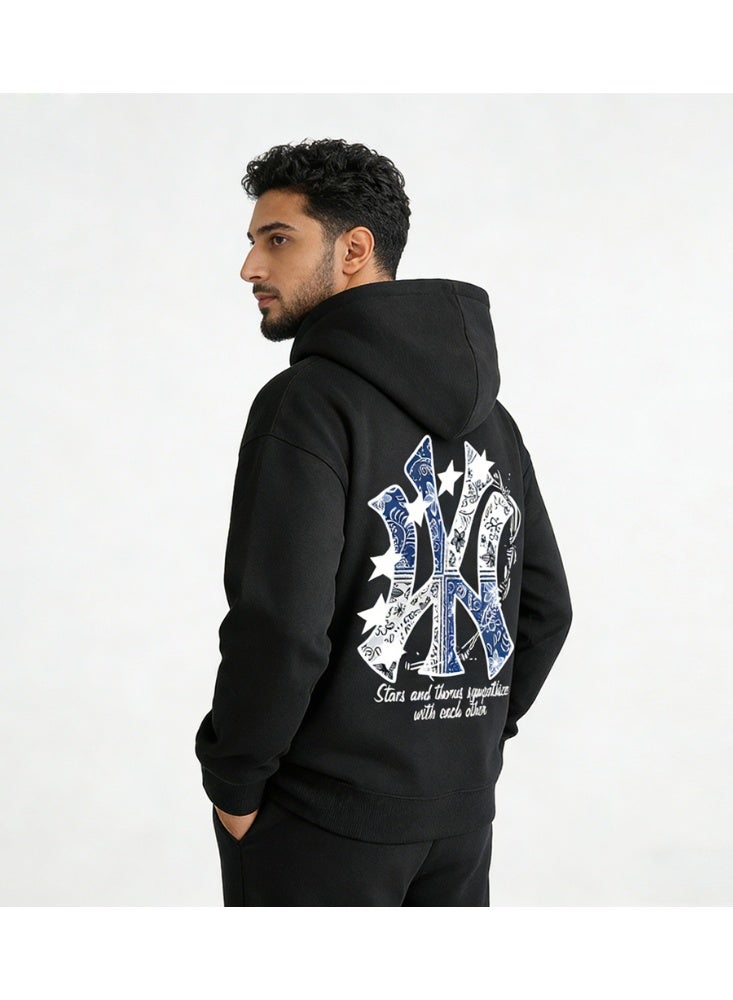 إم إل بي هودي لفريق نيويورك يانكيز من MLB ذات طباعة بندانة بلون أسود - Image 5