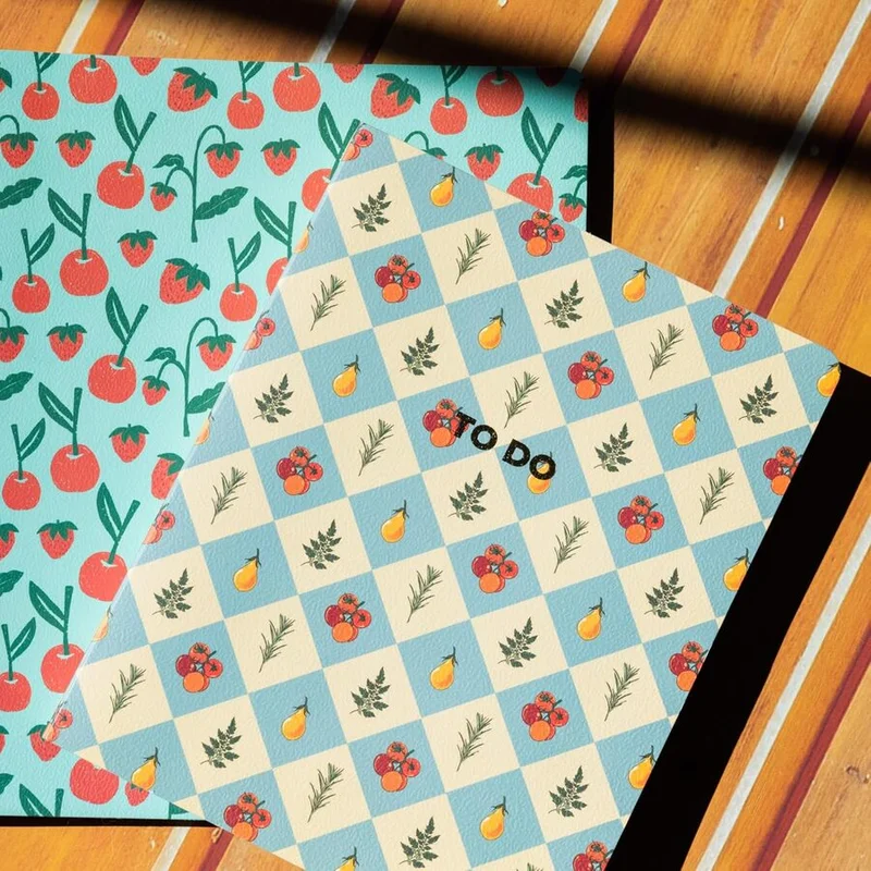 بان دو Weekly Undated Planner, Teal Strawberries
