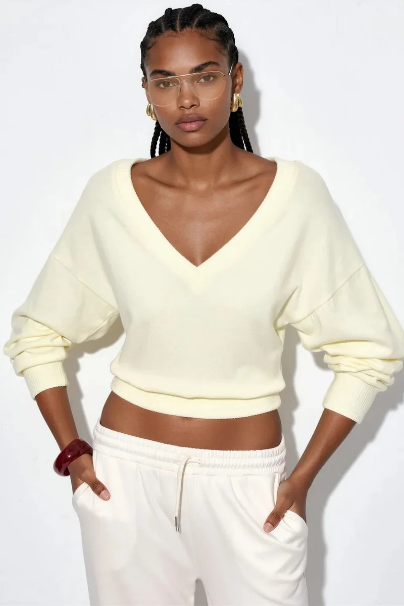 BUSEM Women's Crop V-neck Sweatshirt