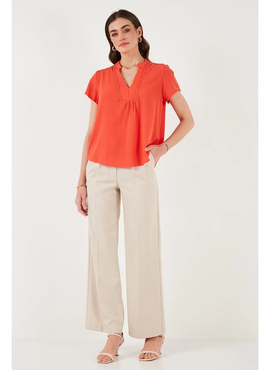 ليلا Guipure Detailed Cotton Regular Fit V Neck Blouse Women's Blouse 611BZ0286