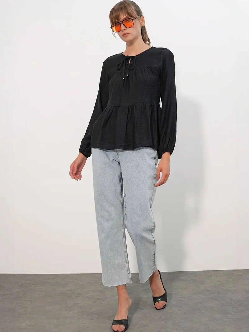 بيغ دارت BDART Textured Tie-Front Blouse