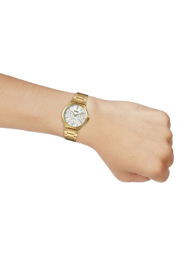 CASIO Men's Enticer Water Resistant Analog Watch LTP-V300G-7AUDF - 38 mm - Gold - Image 5