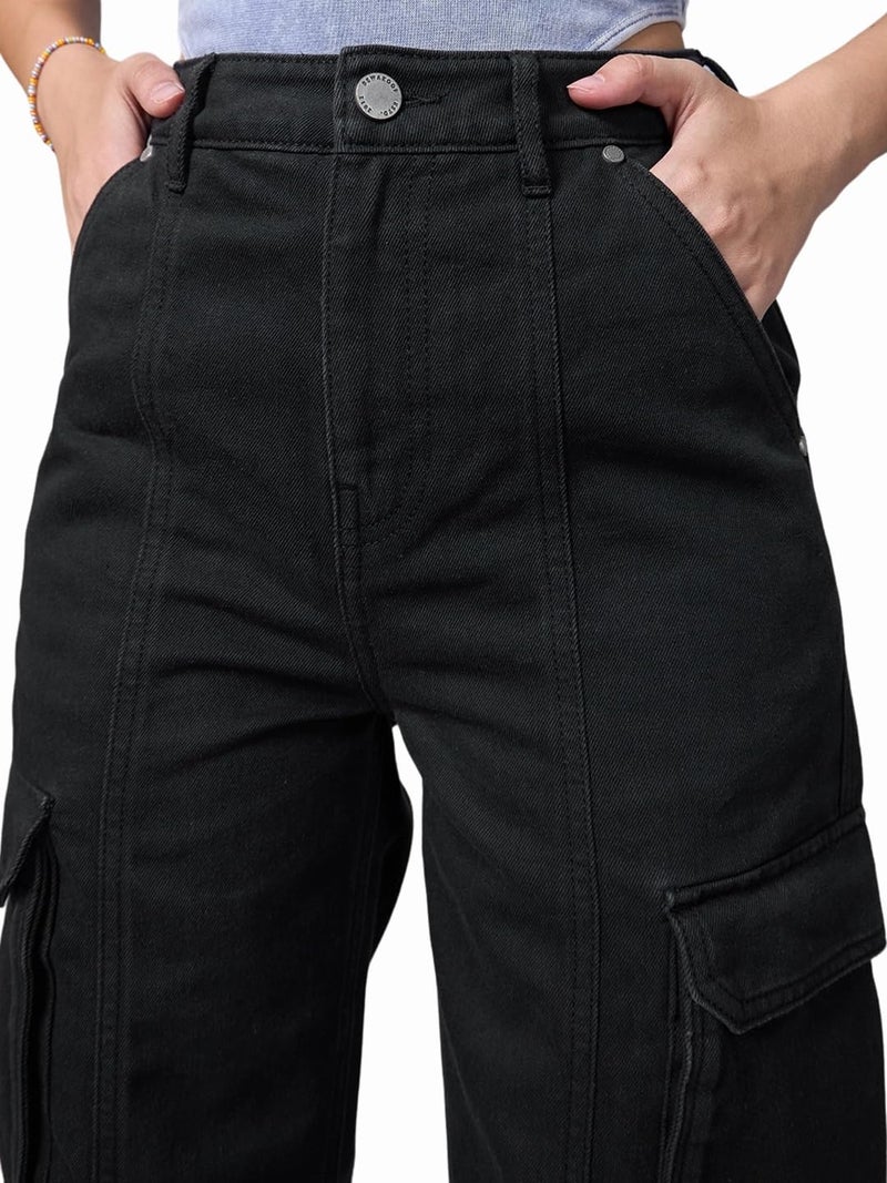 Bewakoof Women's Solid Straight Fit Cotton Cargo Jeans_625177_Black_30 - Image 4