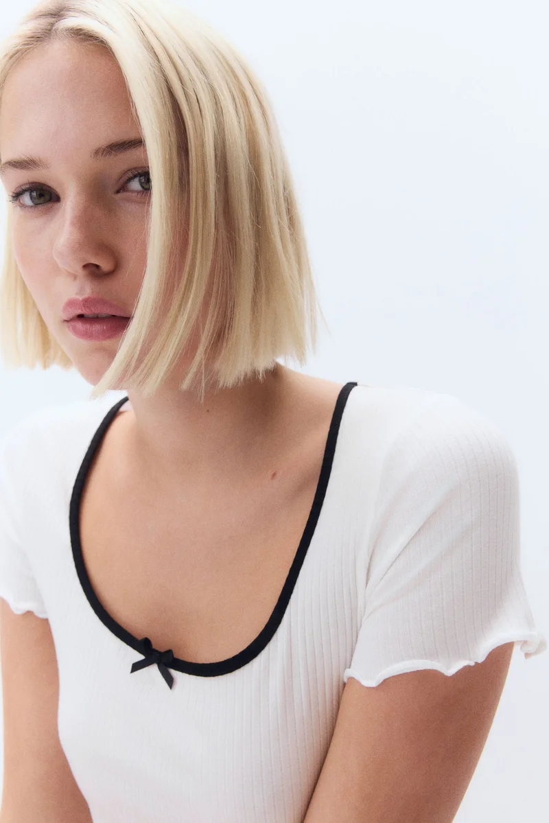 H&M Overlock-detail flared-skirt dress