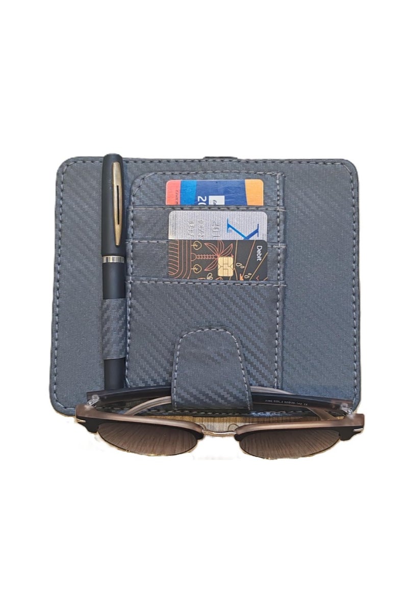 منظم واقي الشمس من الجلد للسيارة - مساحة تخزين واقي الشمس من الجلد الصناعي مع فتحات للبطاقات، وجيب شبكي، ومشبك مغناطيسي للنظارات الشمسية، وحامل أقلام - مناسب لجميع أنواع السيارات وسيارات الدفع الرباعي (ألياف الكربون الرمادية، صغير) - Image 1