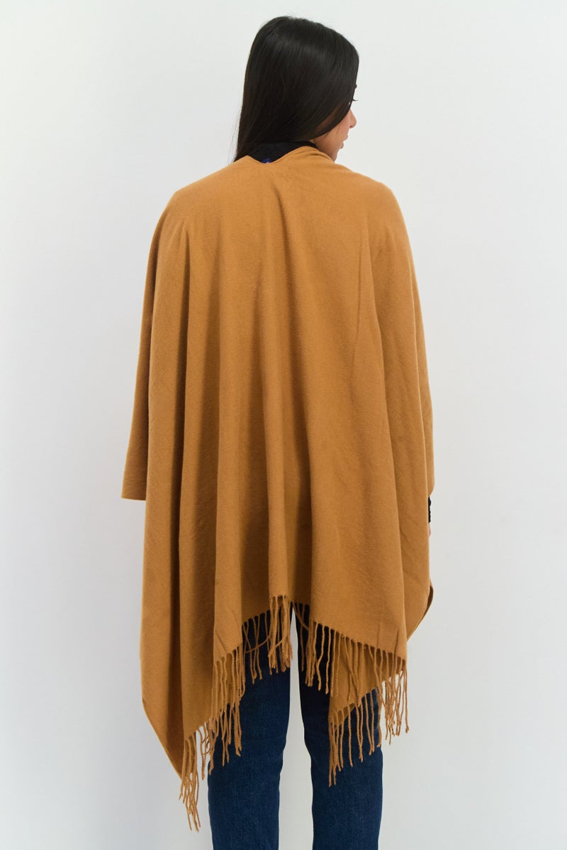 ADRIENNE VITTADINI Women  Solid Fringe Ruana Poncho, Copper Brown  - Image 3