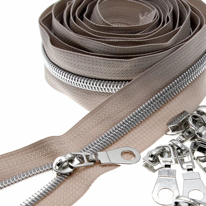 Leekayer 5 Silver Teeth Metallic Nylon Coil Zippers by The Yard Bulk 10 Yards Beige Zipper Tape with 25pcs Silver Sliders for DIY Sewing Tailor Craft Bag Luggage Sofa Zipper Leekayer Beige