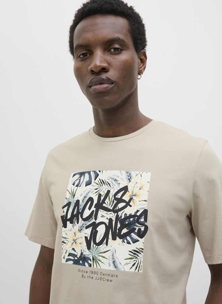 JACK & JONES Jjhawaii Hawaii Graphic Print Crew Neck T-Shirt  - Image 3