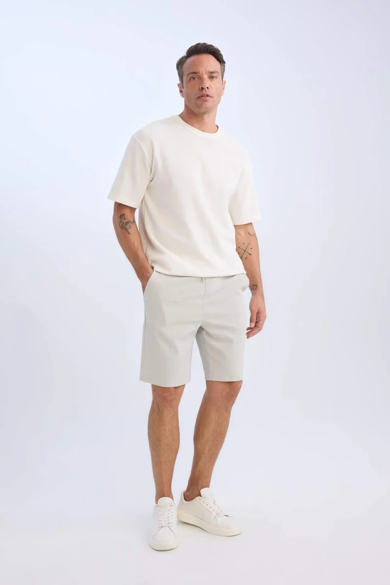 ديفاكتو Regular Fit Tied Waist Textured Bermuda Shorts