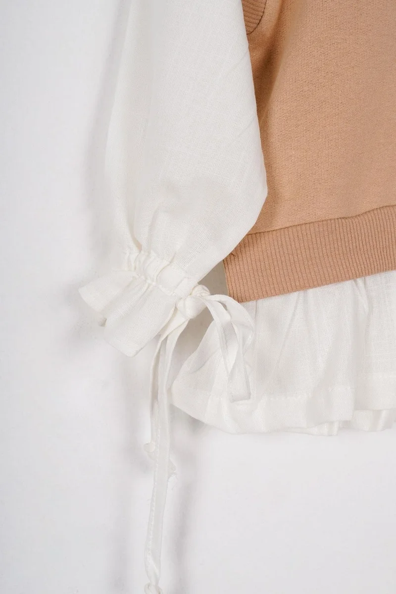 زيبكيدز Girl Child Beige Tassel Sweatshrit