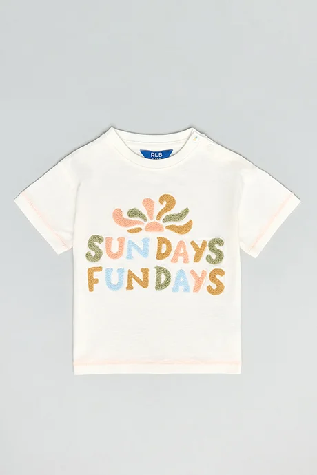 أر أند بي Embroidered T-Shirt with Crew Neck and Short Sleeves