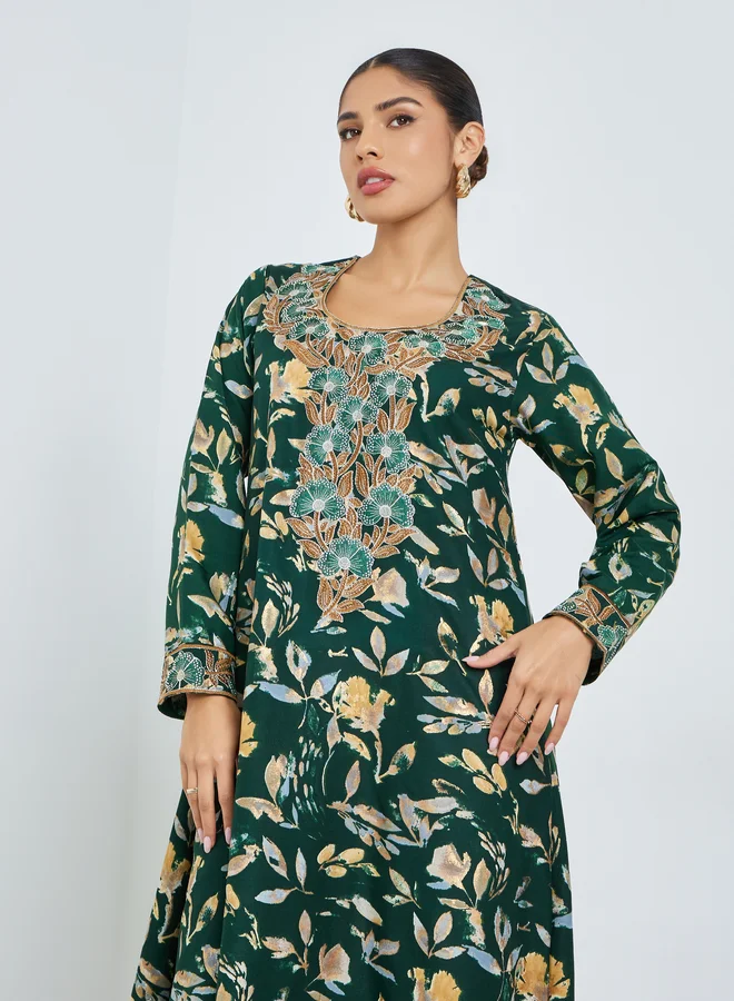 أميرة جلابية محوار بطبعة زهور