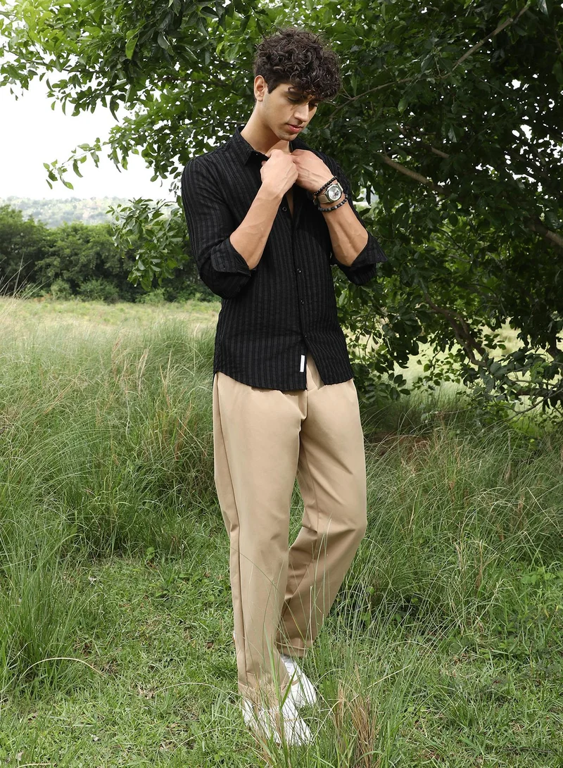 Campus Sutra Campus Sutra Men's Onyx Black Edgy-Stripe Jacquard Shirt | Spread Collar , Long Sleeve Cuffed Sleeves , Button Closure | Stripes Jacquard | Cotton-Blend Shirt For Casual Wear