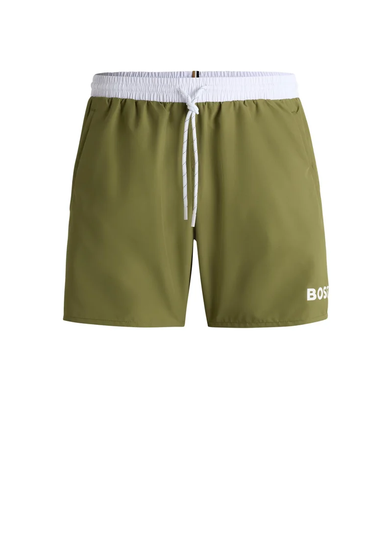 بوس Quick-drying swim shorts with contrast details