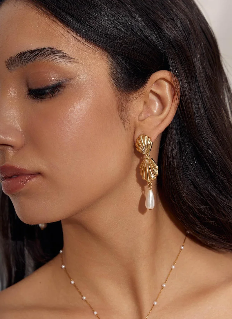 Lichi Earrings with shells and pearls