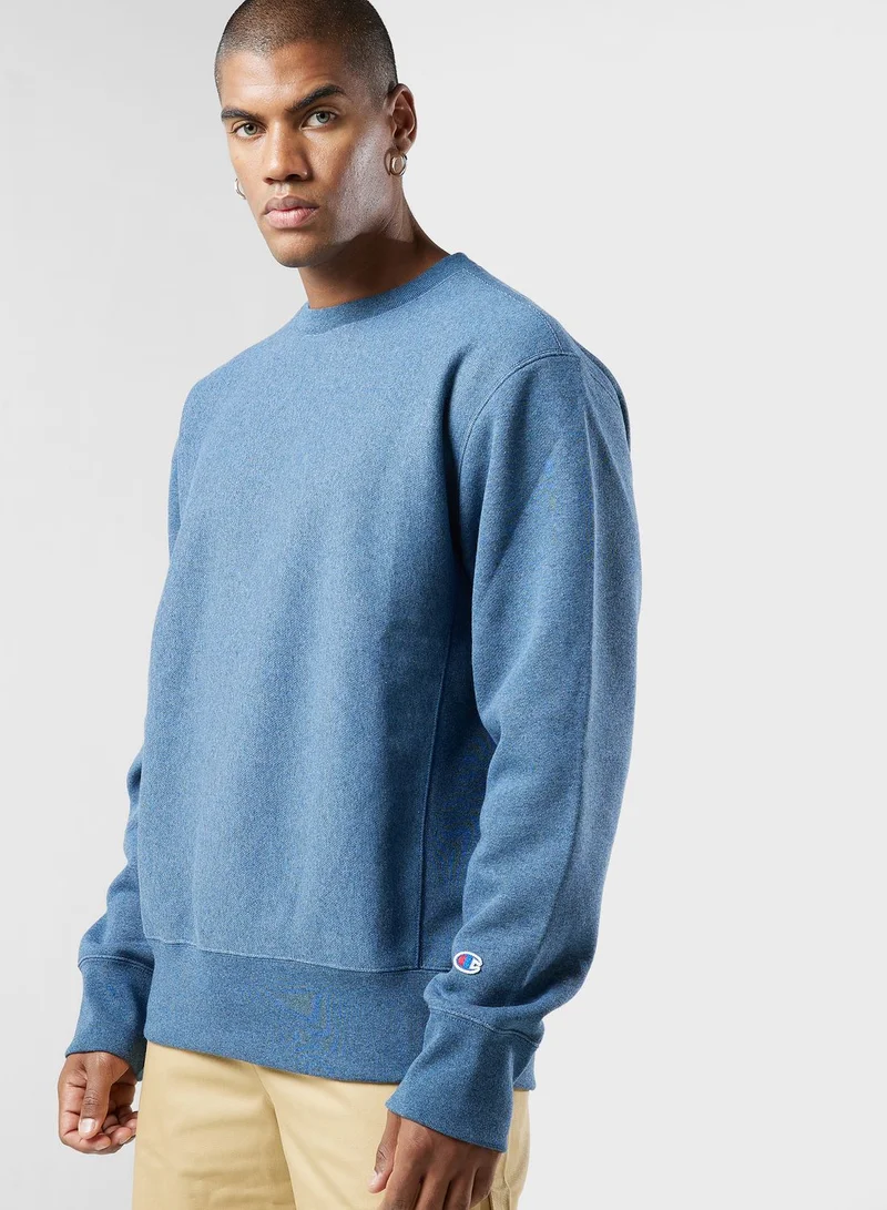 Champion Essential Sweatshirt
