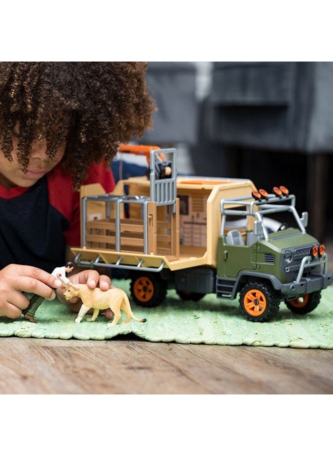 Schleich Wild Life 10Piece Animal Rescue Toy Truck With Ranger And Animals Playset For Kids Ages 38  - Image 3