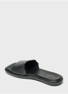 shoexpress One Strap Flat Sandals  - Image 3