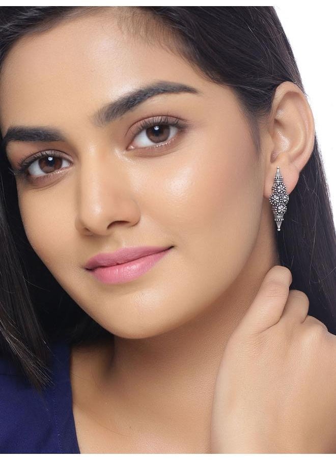 VOYLLA Nayantara Flower Motifs Embossed Stud Earrings  - Image 5