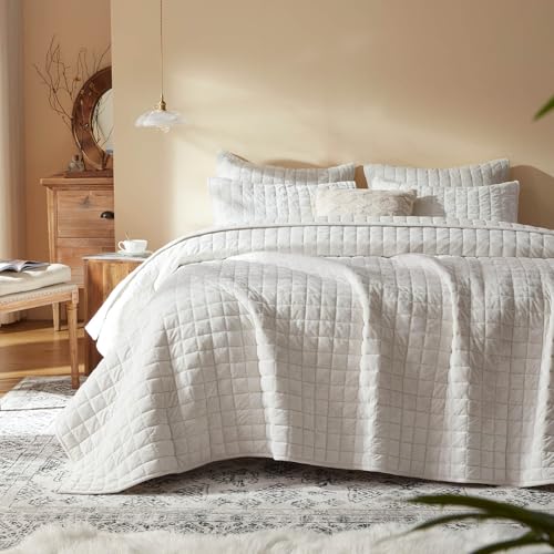 LEAONME Velvet Quilt Oversized California King-120''x120'', Lightweight White Velvet Comforter Set with 2 Pillow Shams, Oversized Bedspread Coverlet Quilted Bedding Set for All Season - Image 1