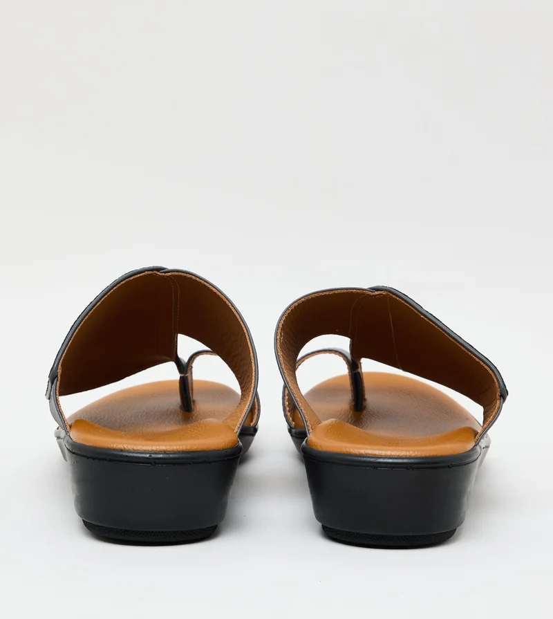 STEVE MADDEN  Omani Sandal Grey Men's Sandals for Men | Best Price UAE