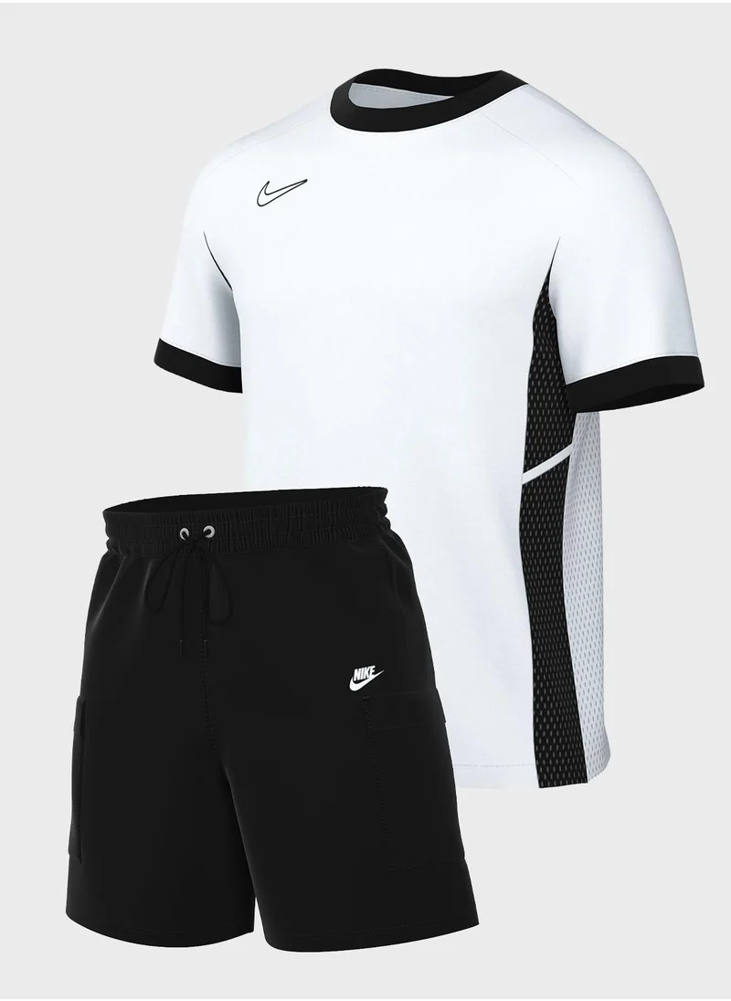 Nike nike tshirt & shorts combo
