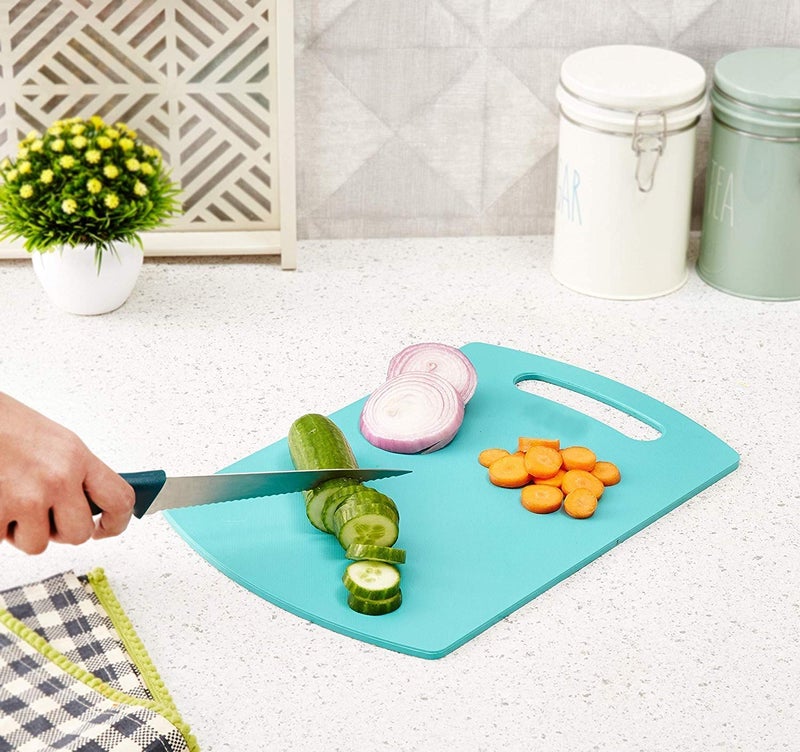 Kitchwish Kitchen Chopping Cutting Board with Handle Square Fruit Vegetable Cutting Board Plastic Cutting Board Pack of 2 Green - Image 2