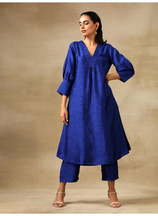 trueBrowns Blue Textured Silk Puff Sleeve Kurta Pant Set - Image 5