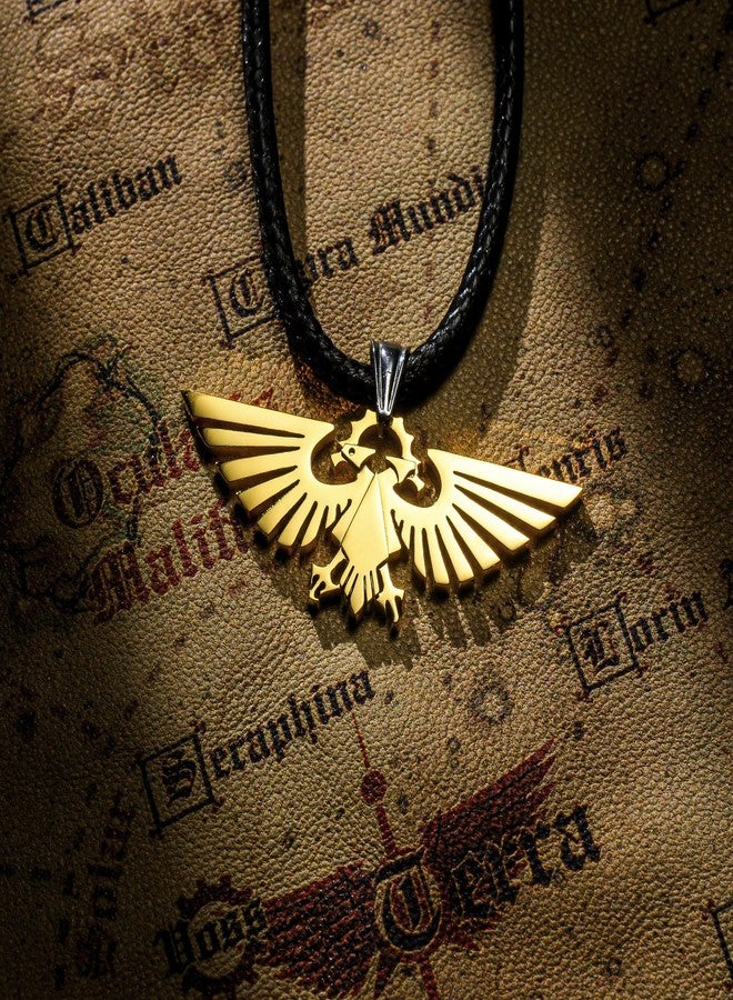 Starforged قلادة رجالية من الفولاذ المقاوم للصدأ مطلية بالذهب، بتصميم شعار النسر الإمبراطوري من لعبة وارهامر 40000، بدون أحجار كريمة. - Image 5