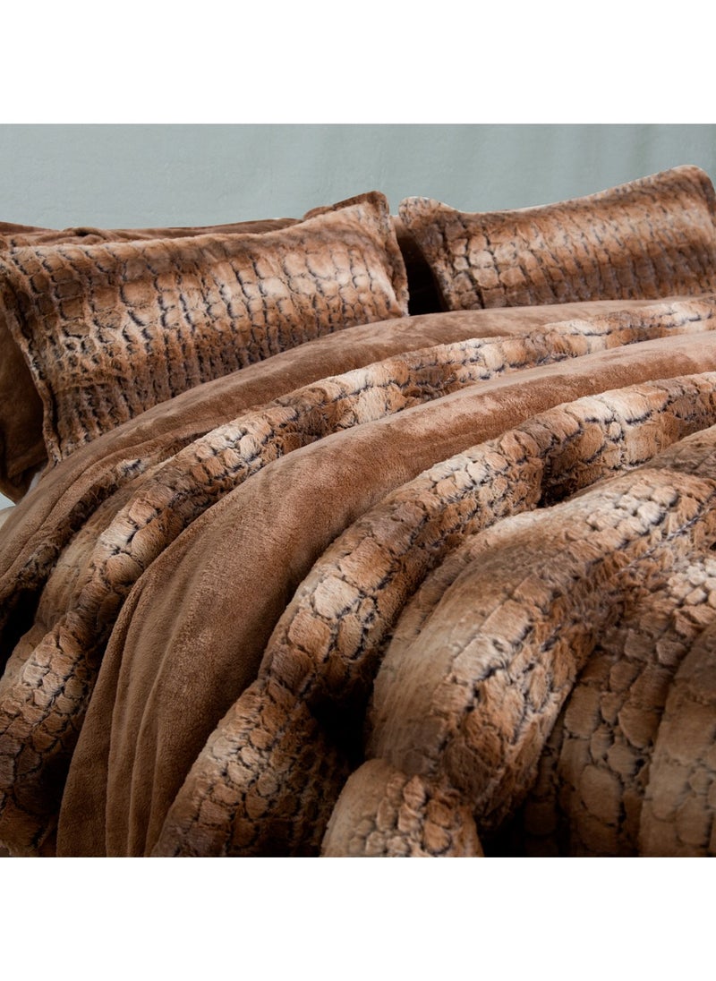 Family Bed quilt set Spanish fur 3 pieces size 220 x 240 cm model 692 from Family Bed  - Image 3