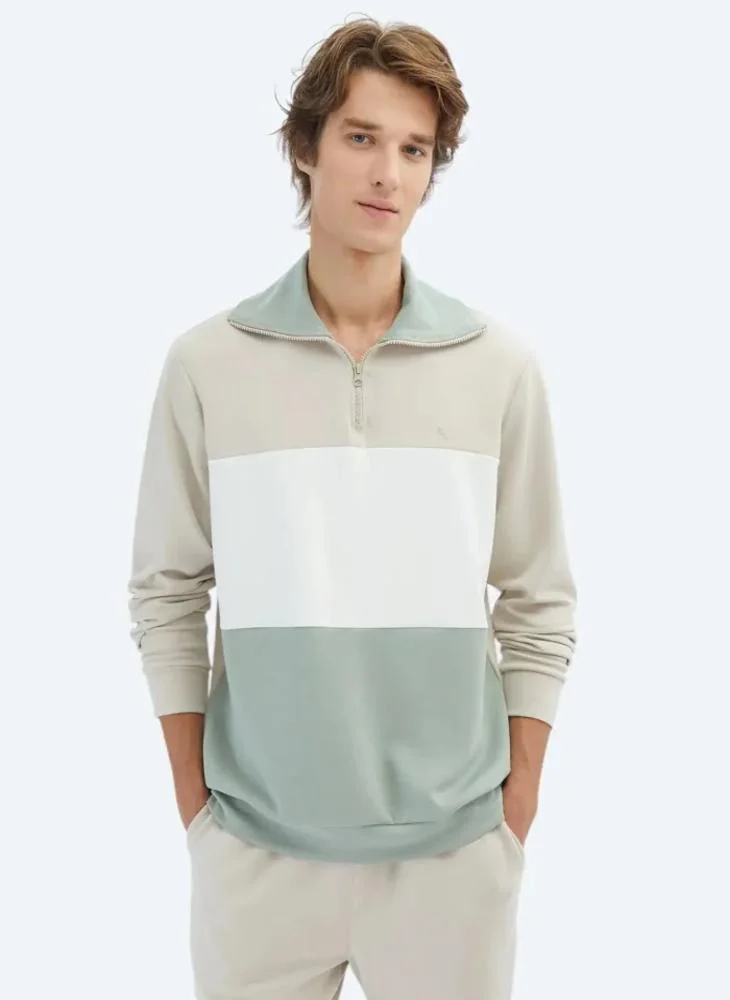 Kip Beige Turtleneck Sweatshirt